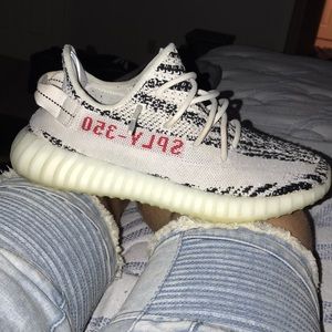 Yeezy V2 zebra